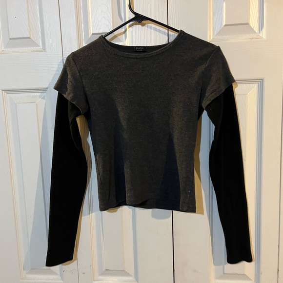Layered long sleeve short sleeve, super comfortable. Good quality. - Picture 6 of 7